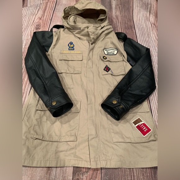 Rivet & Surge hood jacket size M
Faux leather sleeves 
Pit to pit 19” Length 26” - Picture 6 of 11